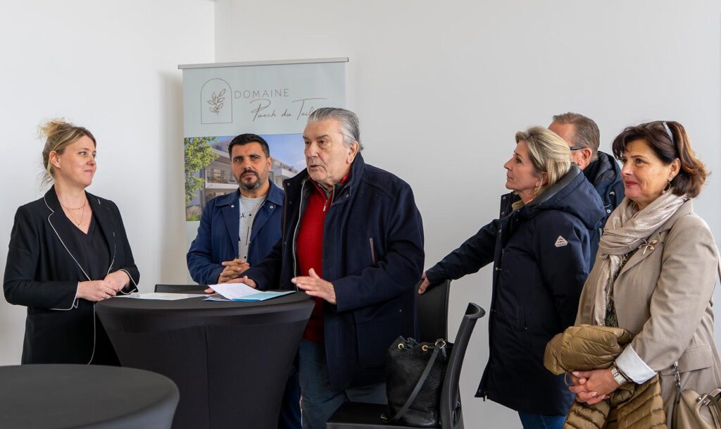 Inauguration du Domaine Puech du Teil avec le maire de la ville de Nîmes Jean-Paul Fournier et la dirigeante de Habitec Karen Winkler